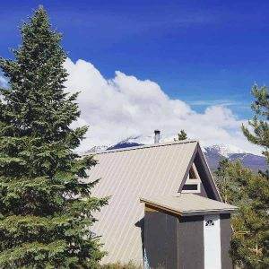 metal roof in Breckenridge installed by Elite Roofing.